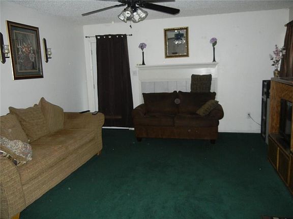 5th image of 8459 Gibbs Dr