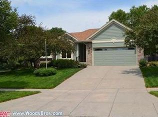 7600 Karl Dr, Lincoln, NE 68516