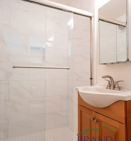 17 Shelley Dr #6 — Photo 7