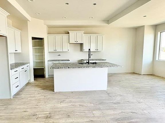 4th image of 3802 Selman Ct