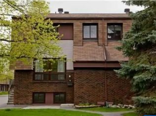 7 Woodvale Grn #1A, Ottawa, ON K2G4G9