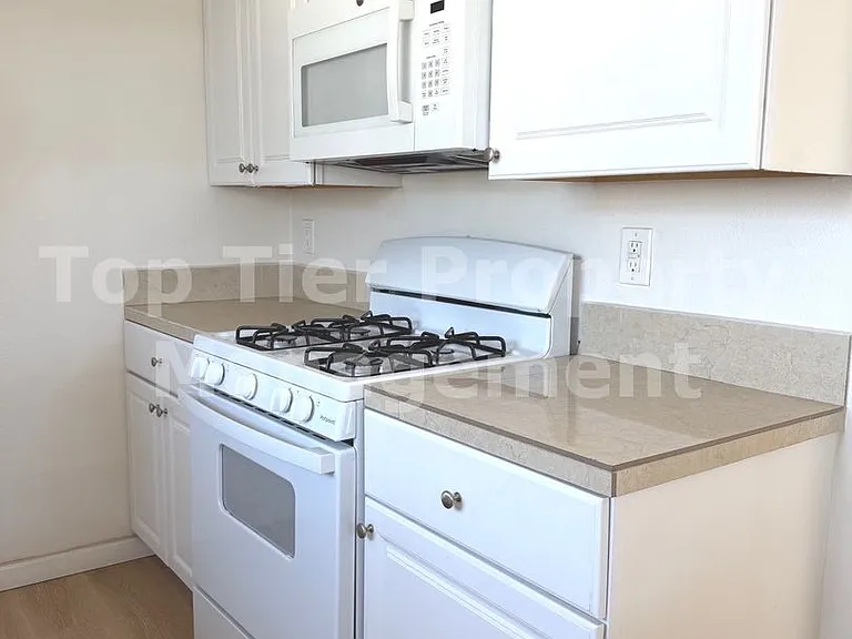 125 Acacia Ave — Photo 18