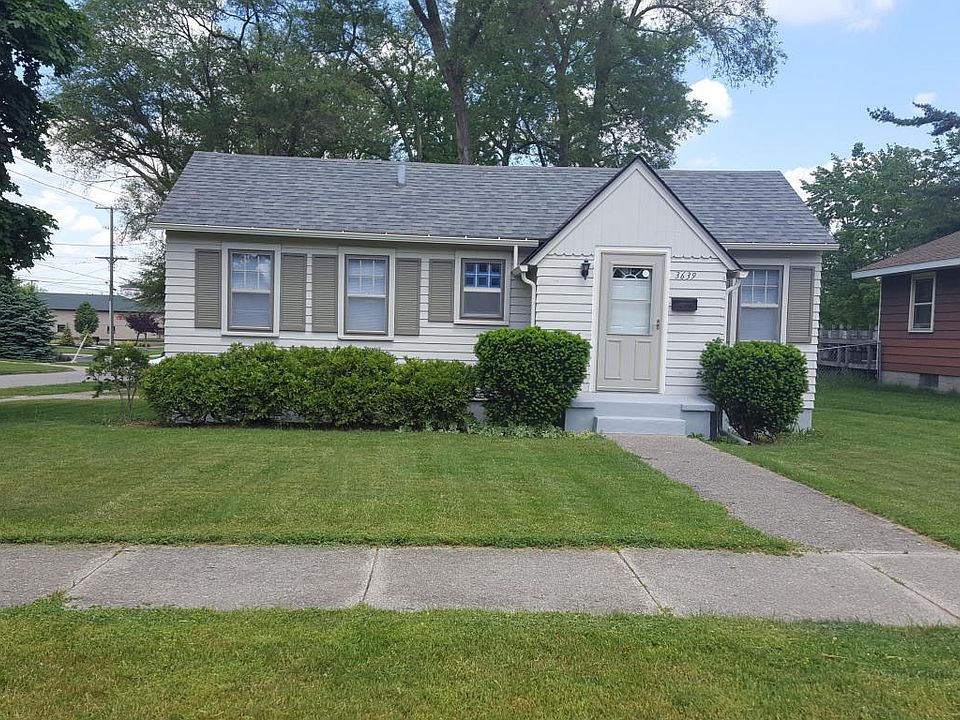 1st image of 3639 Crystal St SW