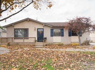 37211 Castleton Dr, Sterling Heights, MI 48312