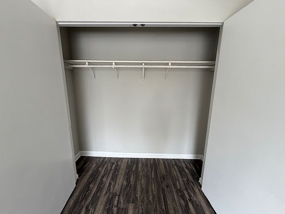 3rd image of 804 Lee St #B