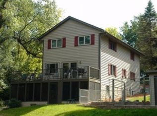 S95W22870 Bywater Ln, Big Bend, WI 53103