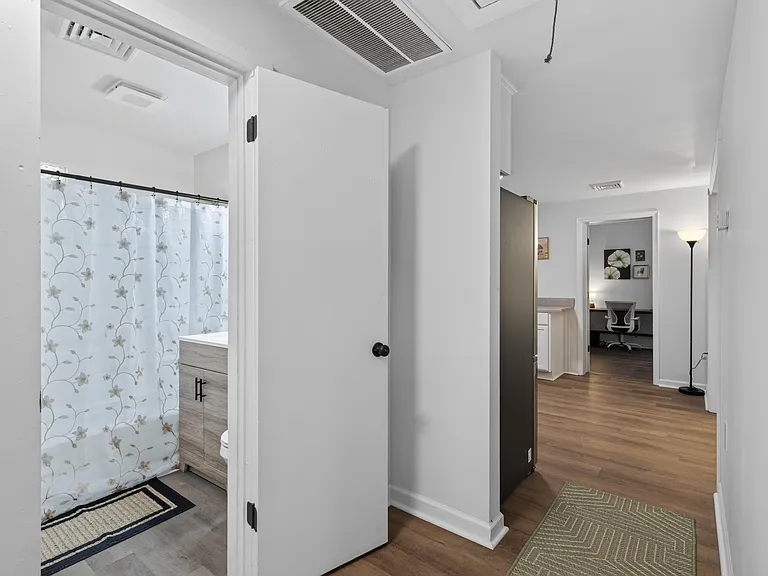 301 Boundary Rd — Photo 13