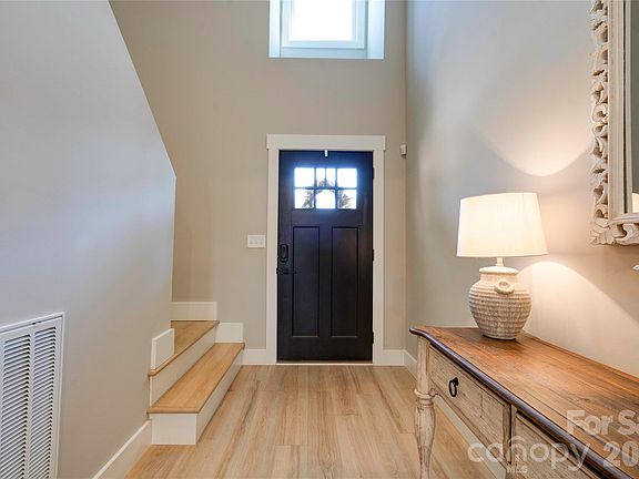 4th image of 1309 Oak Canopy Rd