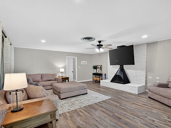 5th image of 806 Kimbrough St