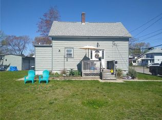 103 Pettaconsett Ave, Warwick, RI 02888