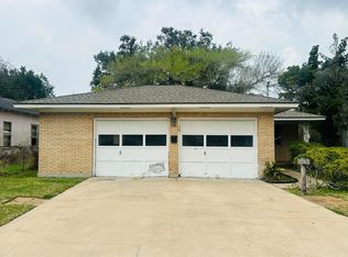 718 Flint St, Orange, TX 77630