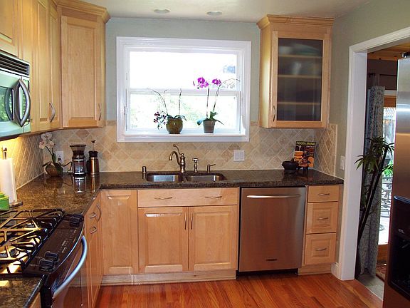 4th image of 2117 Ardis Dr