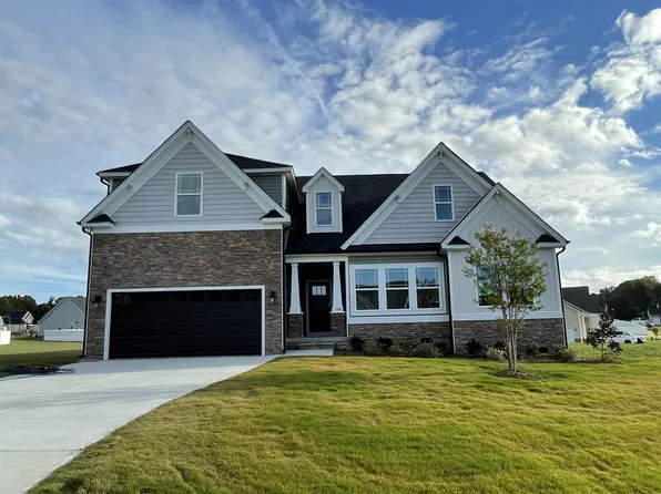 104 Devilwood Dr, Four Oaks, NC 27524