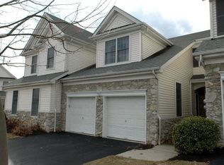 86 Westgate Dr, Annandale, NJ 08801