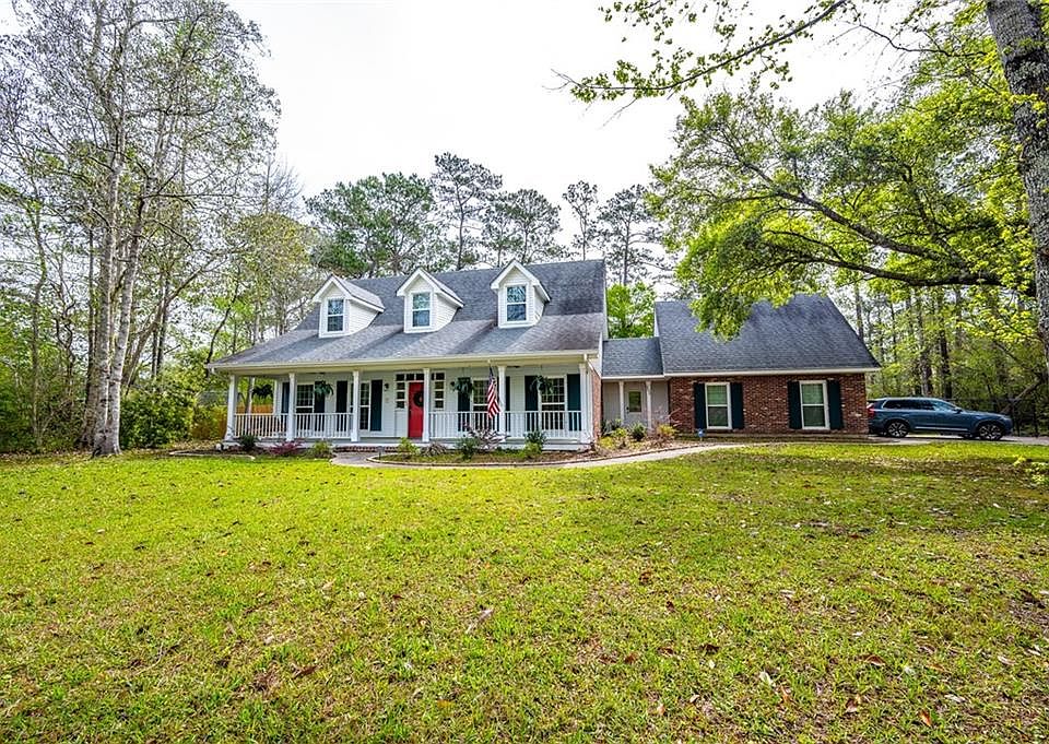 1st image of 205 Evergreen Ct