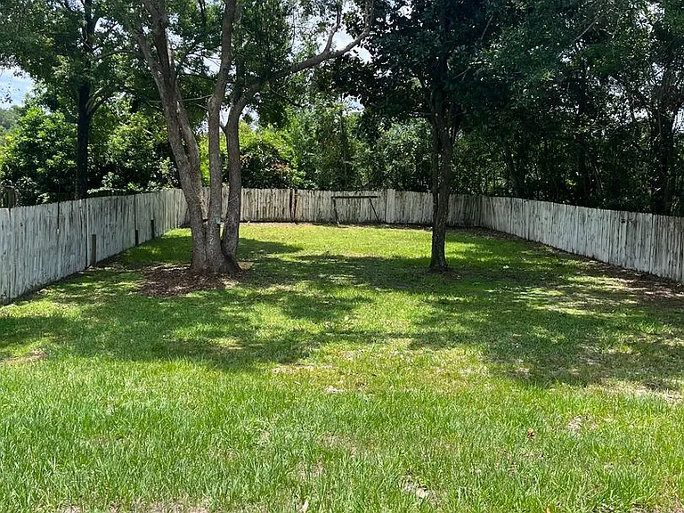 820 Stonechapel Ct — Photo 14