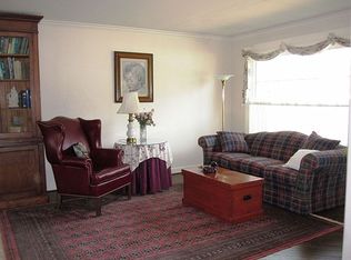 44711 Galway Dr, Northville, MI 48167