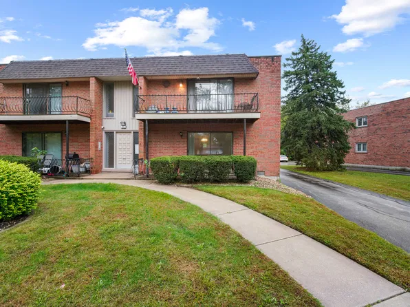 623 Carroll Pkwy #101, Glenwood, IL 60425