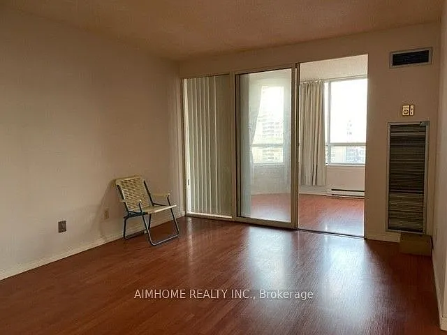 175 Bamburgh Cir #906 — Photo 5