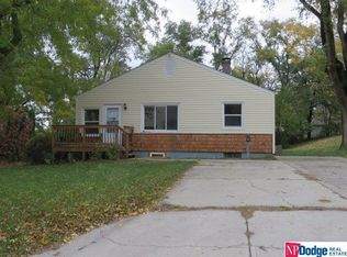 3123 Bondesson St, Omaha, NE 68112