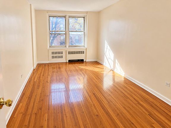 4th image of 330 E 19th St APT 5M