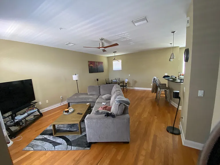4505 Legacy Park Dr — Photo 11
