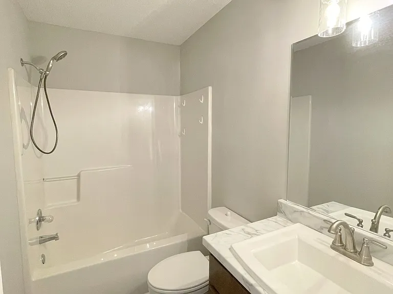 100 Brook Glen Dr — Photo 24