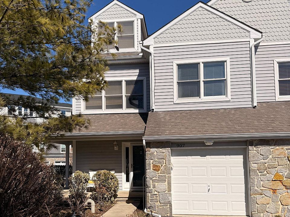 1st image of 907 Auckland Way