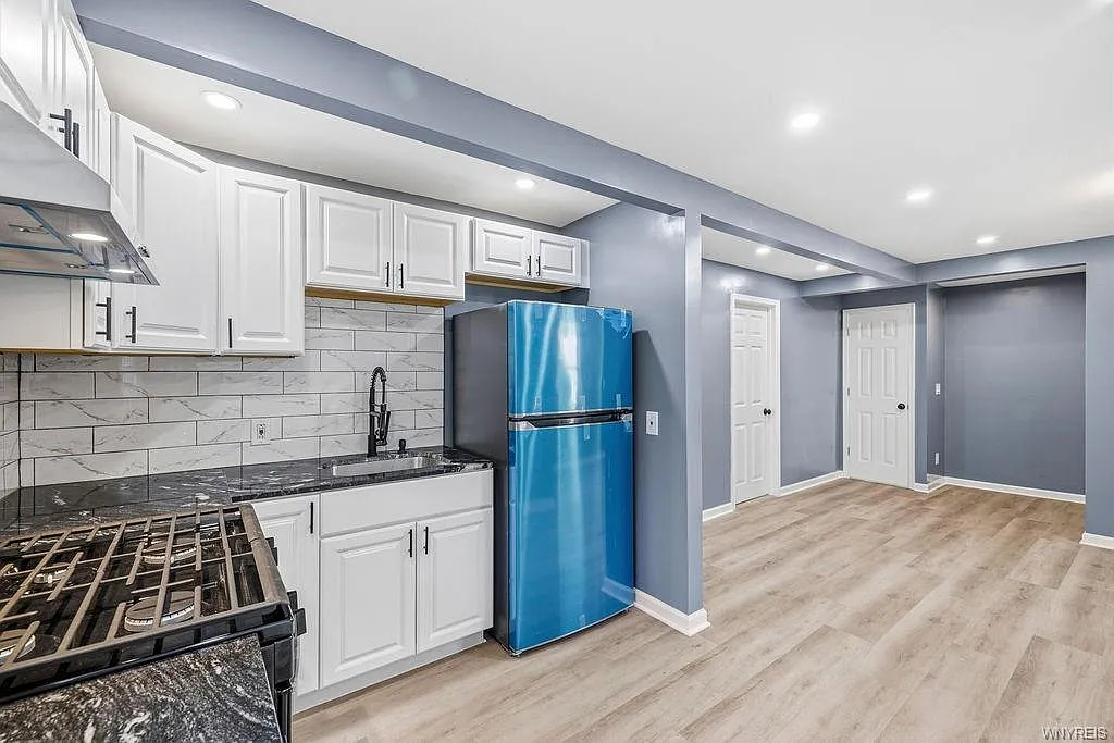 2 bed, 650 sqft, $1,350 — Photo 3