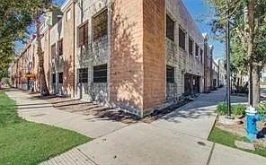 2 bed, 2.0 bath, 1312 sqft, $2,500 — Photo 2