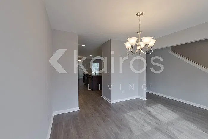 5 bed, 3.0 bath, 2455 sqft, $2,545 — Photo 3
