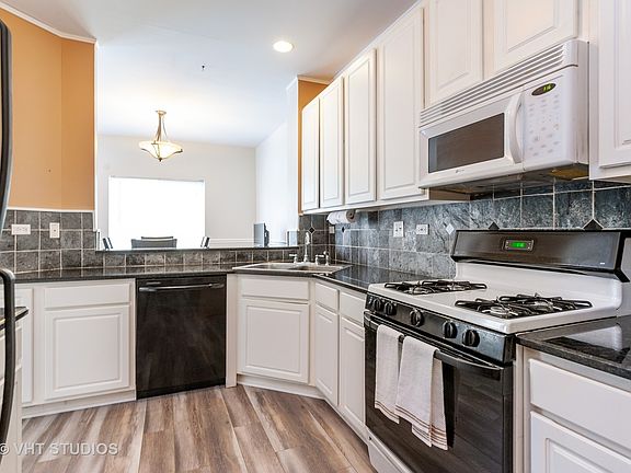 5th image of 40030 N Hidden Bunker Ct