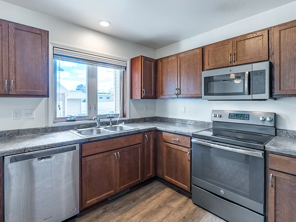 115 Radtke St #109