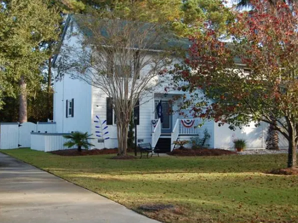 1113 Parkway Dr, Mount Pleasant, SC 29464