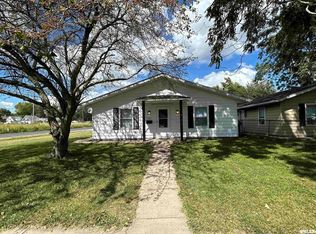 1511 E Cummins Ave, Springfield, IL 62702