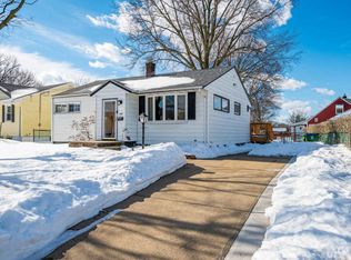 162 Redwood Ave, Edison, NJ 08817