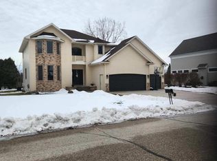 231 Bosworth Ln, Neenah, WI 54956