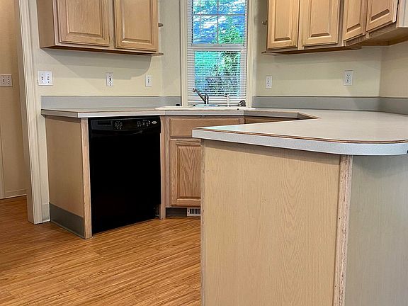 4th image of 7949 W Holt Ct
