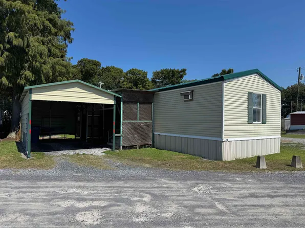 1915 River Rd #18, Berwick, LA 70342