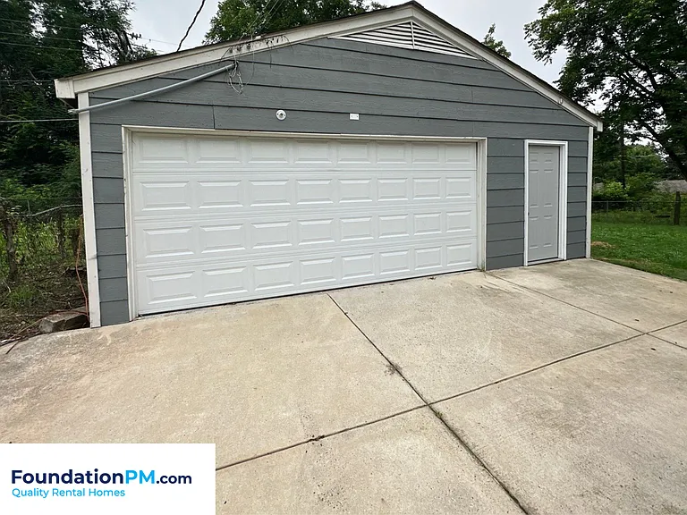 2966 Watson St — Photo 18