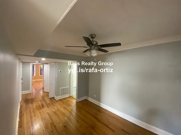 7006 N Paulina St #1 — Photo 6