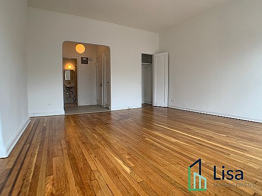 4th image of 34 E 81st St APT 4A