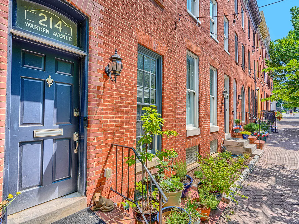 214 Warren Ave