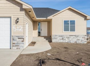 512 Shirley St, Harrisburg, SD 57032
