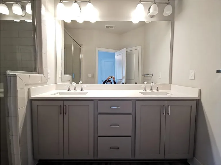 3795 Oxford Cir — Photo 19