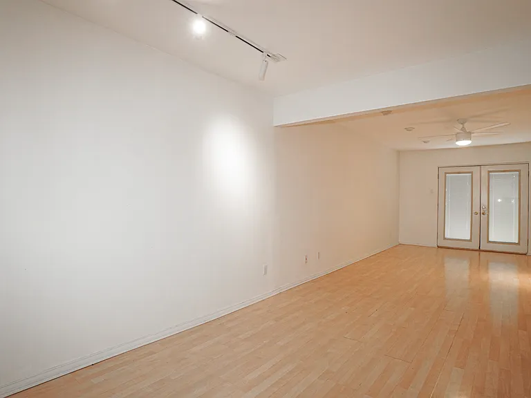 4211 Newton Ave #209 — Photo 13