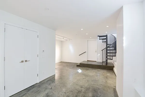 Rented by At Home Realty NY LLC | media 27