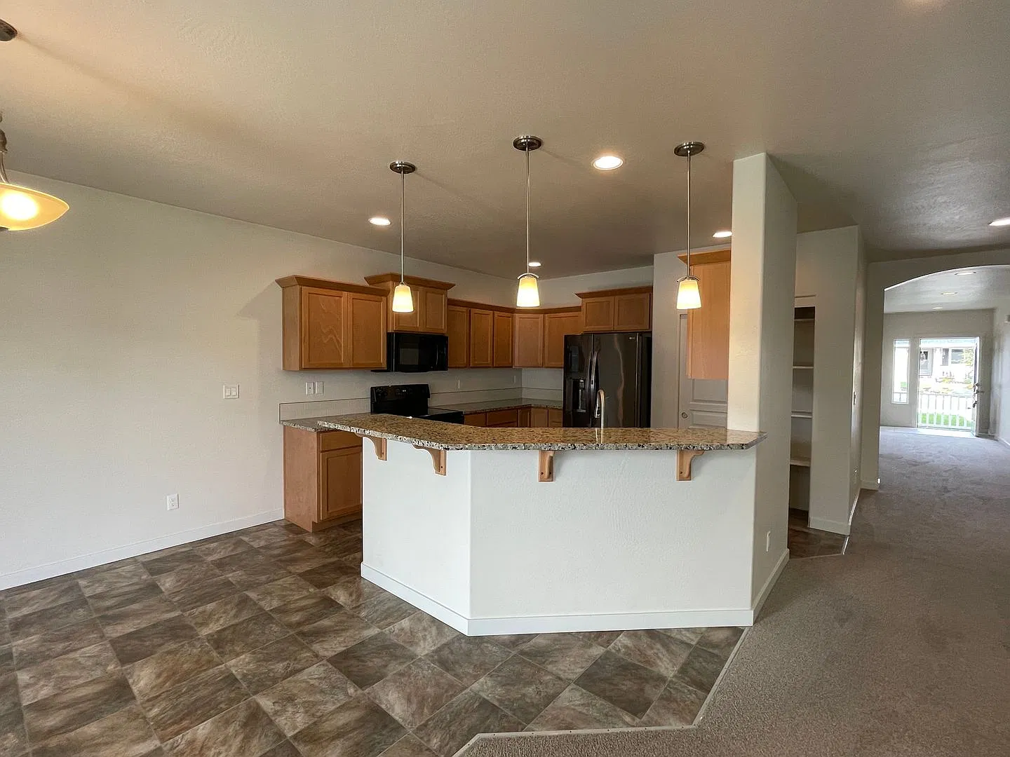 Gorgeous 3 Bed-2 Bath-A Must See — Photo 3