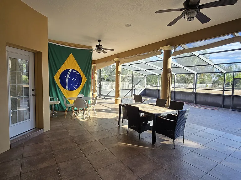 502 W Lester Rd — Photo 19