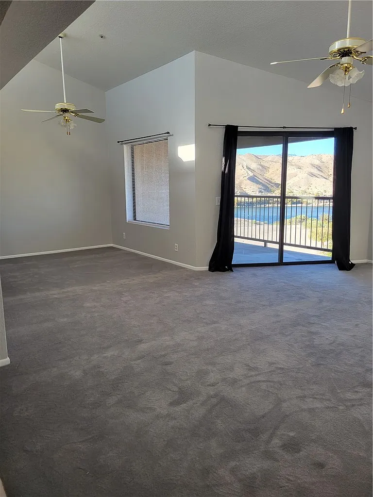 2 bed, 2.0 bath, 1094 sqft, $1,400 — Photo 3
